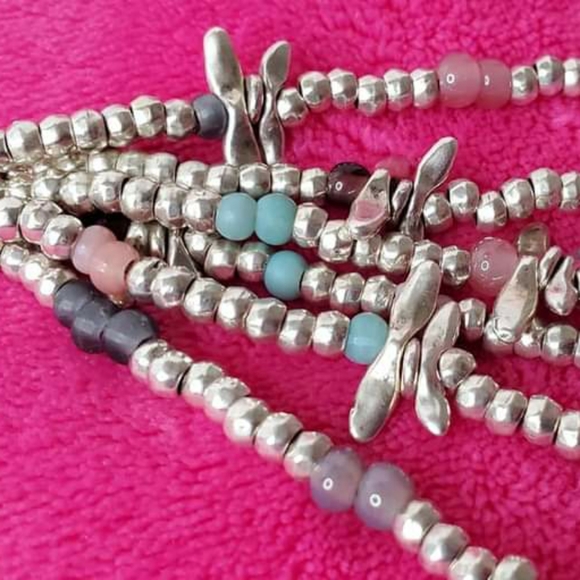 Uno De 50 Jellyfish Style Firefly Necklace With Color & Silver - Picture 3 of 9